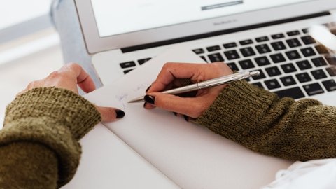 Temu平臺發(fā)貨模式：直發(fā)或第三方物流